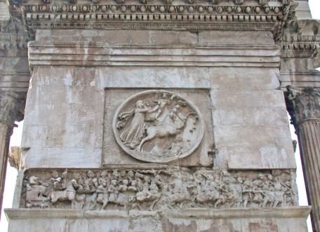 Sol Invictus en el Arco de Constantino